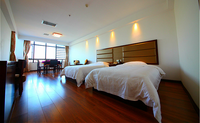 超宽敞空间，亲友聚会首选